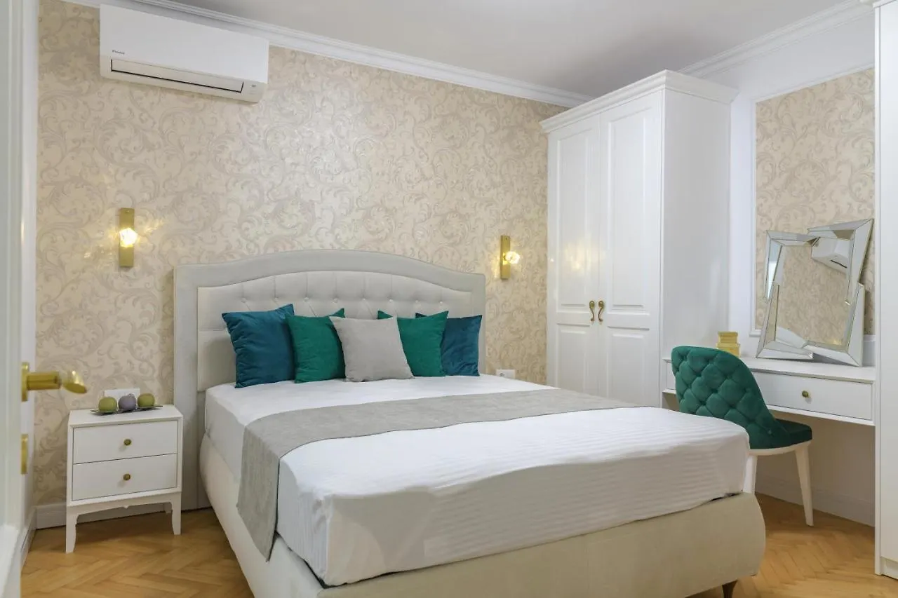 Лукс На Море Luxury Apartment In Downtown With Garage Varna